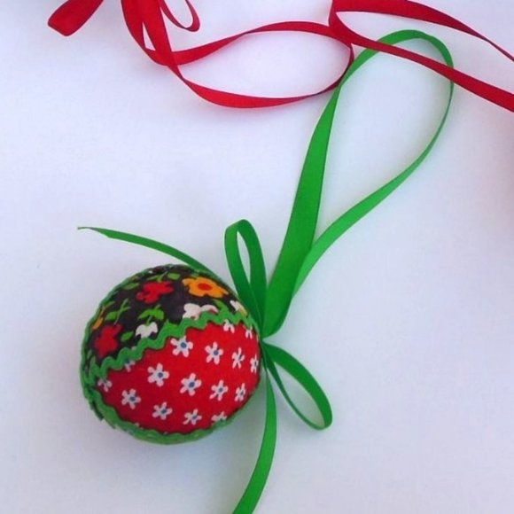 Vintage Lot Of 4 Handmade Patchwork Quilt Christmas Ornaments - Picture 7 of 7